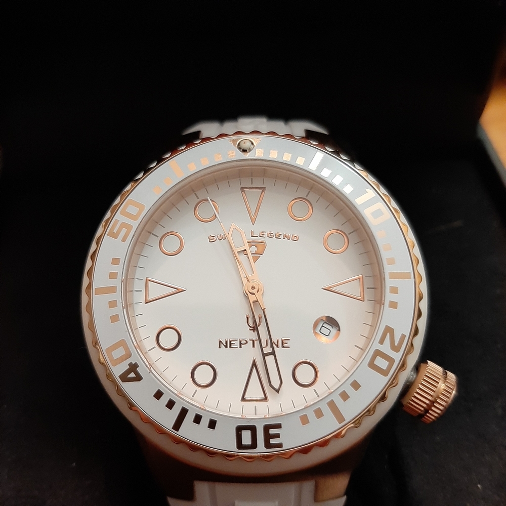 Ladies watch - Picture 3 of 9